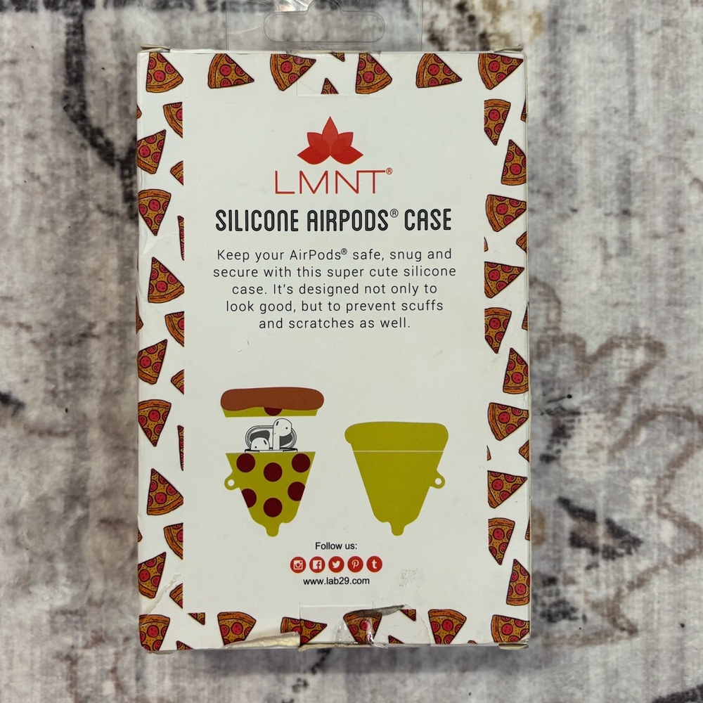 LMNT SILICONE PIZZA 🍕 SLICE AIRPODS CASE - Picture 2 of 2